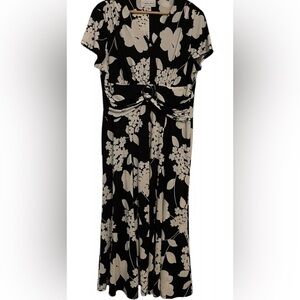 CHELSEA SUITE Empire Waist Fit Flare Floral Dress Black Size 16 Stretch Midi **